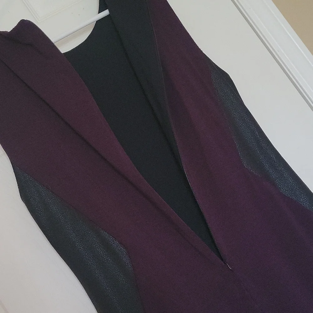 KAREN KANE RAYON BLACK/PURPLE SHEATH DRESS. Large. - Picture 7 of 11